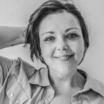 Ганна Улюра, літературний критик