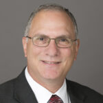 Пітер Мансур, автор книжки The GI Offensive in Europe: The Triumph of American Infantry Divisions, 1941—1945 (1999)